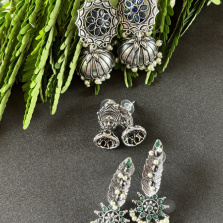 Get 3 Earrings – Festive Deal